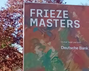Zemánková a Chochola mezi hvězdami na Frieze