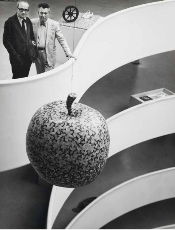 Jiří Kolář s Thomasem Messerem v září 1975, foto: Guggenheim Museum