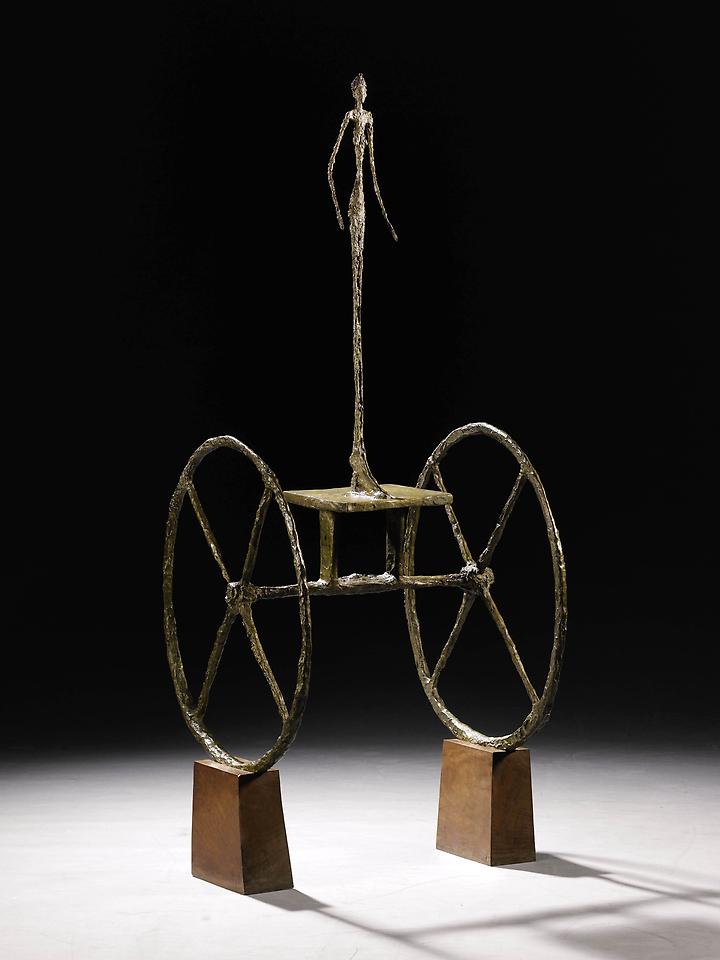 Alberto Giacometi: Válečný vůz / 1950 / bronz, dřevo, barva / 144.8 x 65.8 x 66.2 cm / odhad: $100+mil / Sotheby’s 4. 11. 2014