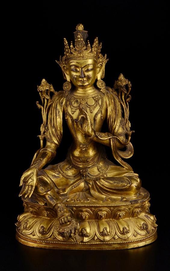 Bódhisattva Kuan-jin / dynastie Ming, 1447 / zlacený bronz / v. 35,5 cm, 7,2 kg